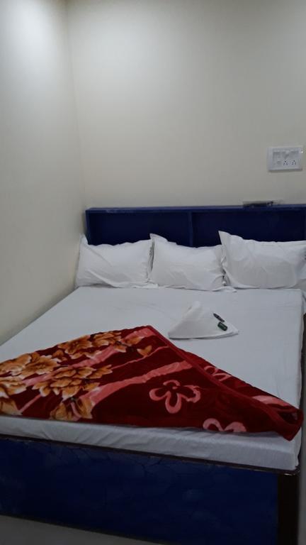 Oyo 66643 Khan Guest House Calcutta Extérieur photo